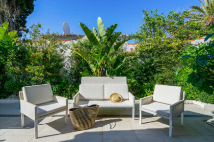 c84017449bbe640061df35834d9a632a - 8