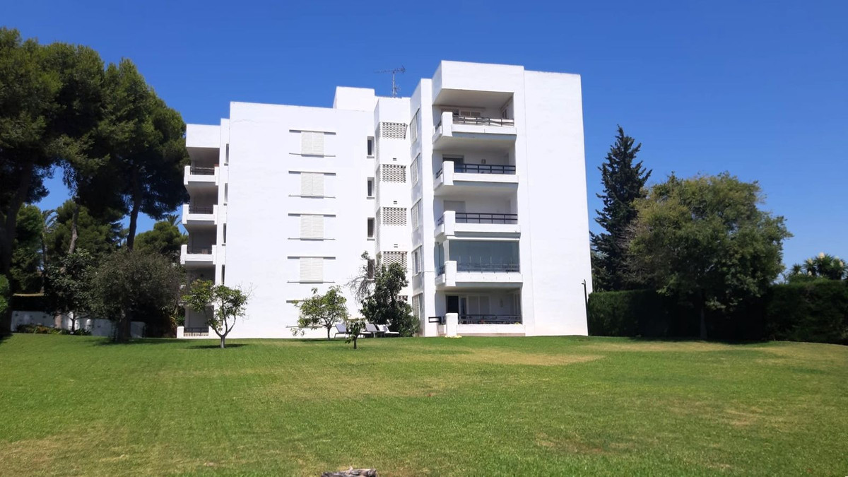 cafd728a5599ae95cfb2048d03e9e5b3 - 50