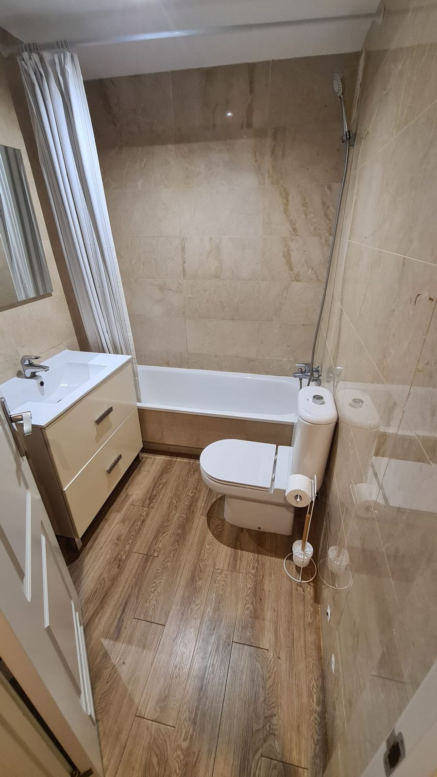 cd06822af3f00bdad86c429f6af31eb4 - 11