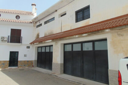 cf119cac6991ef7d8f9cdfae7037e76a - 3