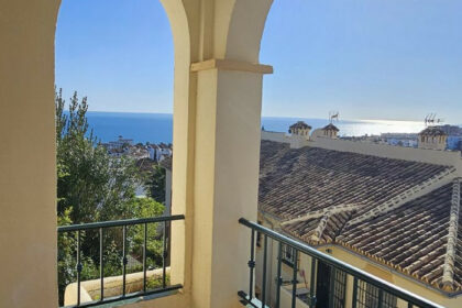 cf920e56658cf9d9f33dc79d08948b69 - 4