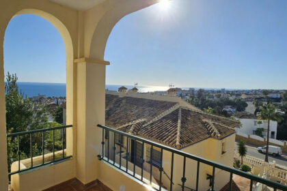 cf920e56658cf9d9f33dc79d08948b69 - 5