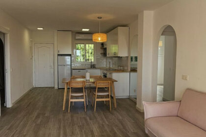 cf920e56658cf9d9f33dc79d08948b69 - 8