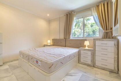 d0e300d03912fe05a9e2f46924016537 - 10