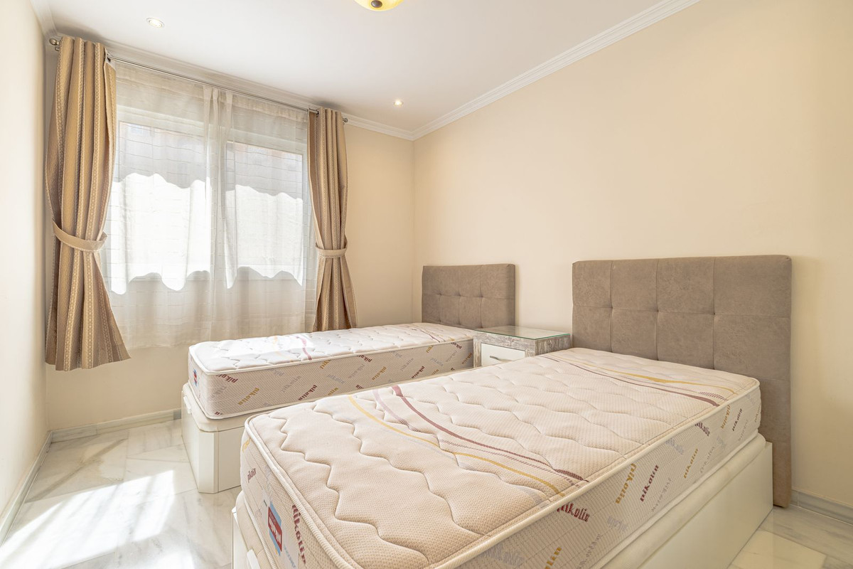 d0e300d03912fe05a9e2f46924016537 - 11