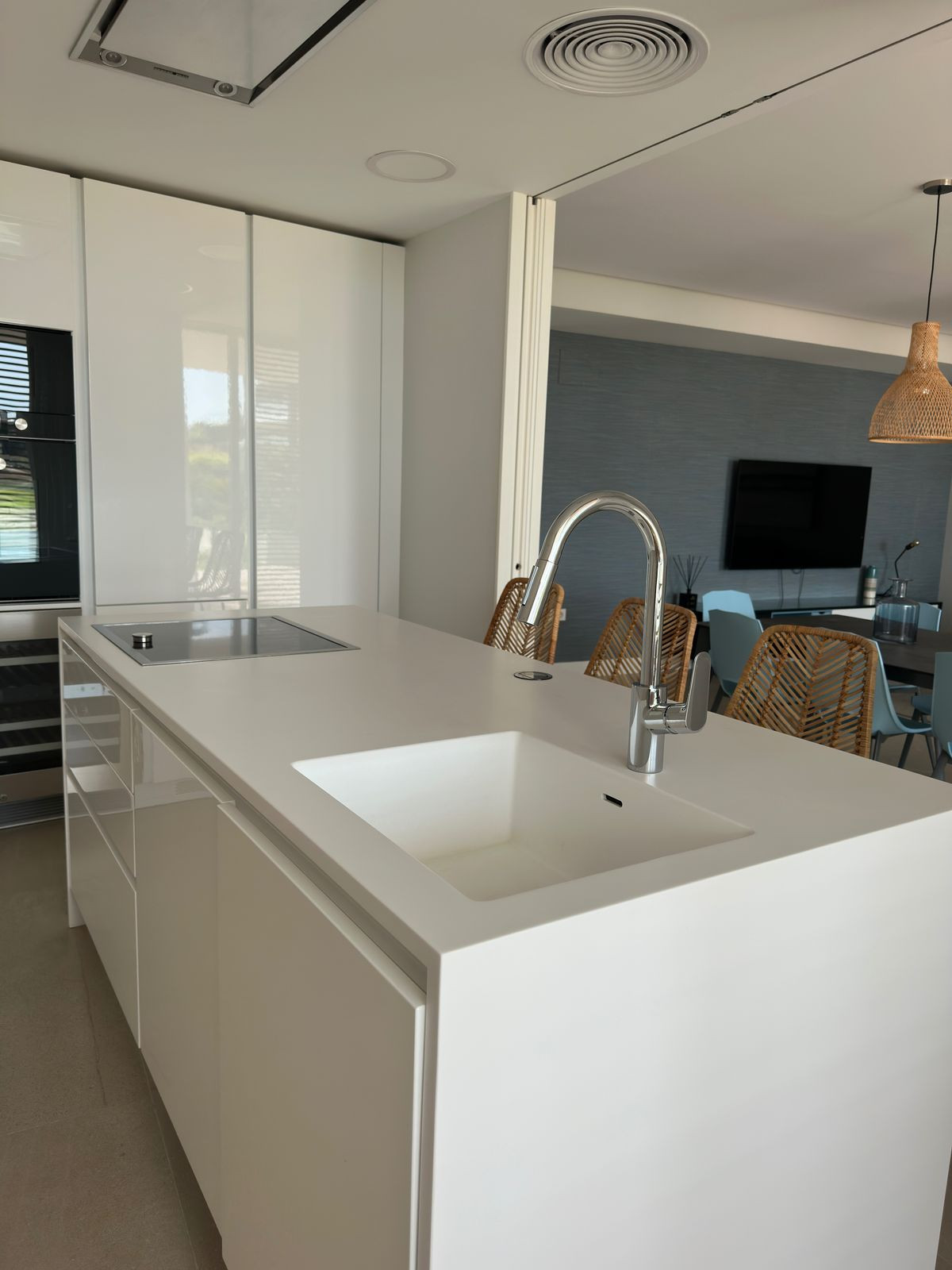 d14b27d9a2f00bef6655c32d5ac7226f - 10