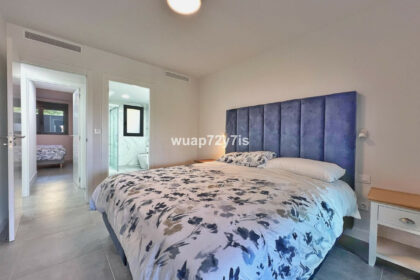 d1f35444536b71a89f615c83b6ec0209 - 18