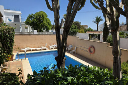 d20c148746655884adcd619aab273e63 - 30