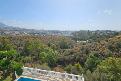 d213f94aeb6754577d727100ba0e39c0 - 1