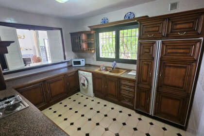 d213f94aeb6754577d727100ba0e39c0 - 16