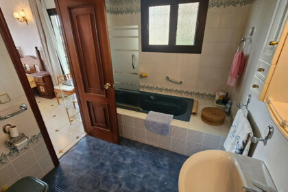 d213f94aeb6754577d727100ba0e39c0 - 39