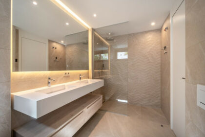 d2c248830df4ea7aadcd5281300c2737 - 22