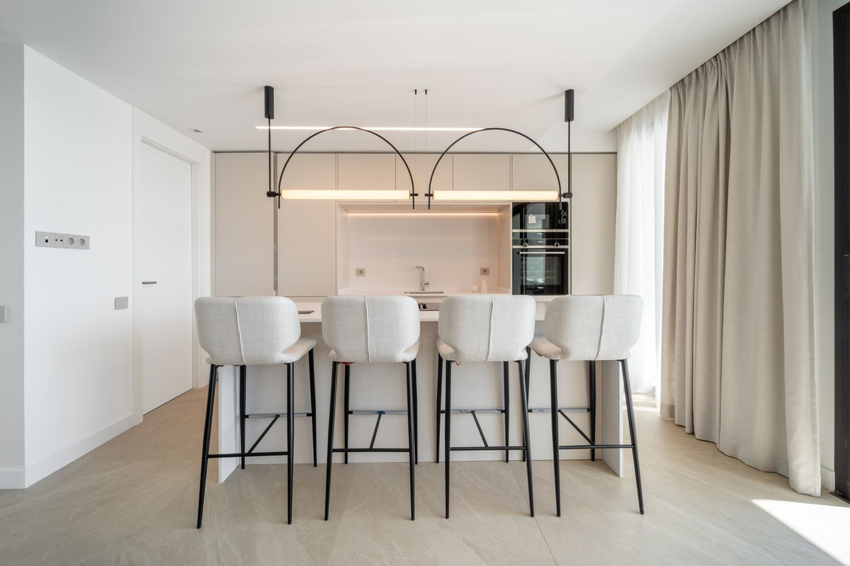 d2c248830df4ea7aadcd5281300c2737 - 35