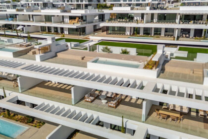 d2c248830df4ea7aadcd5281300c2737 - 4