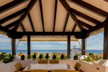 d5d37a51ef93522a9fe40fe8592c3679 - 1