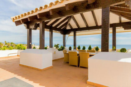 d5d37a51ef93522a9fe40fe8592c3679 - 12