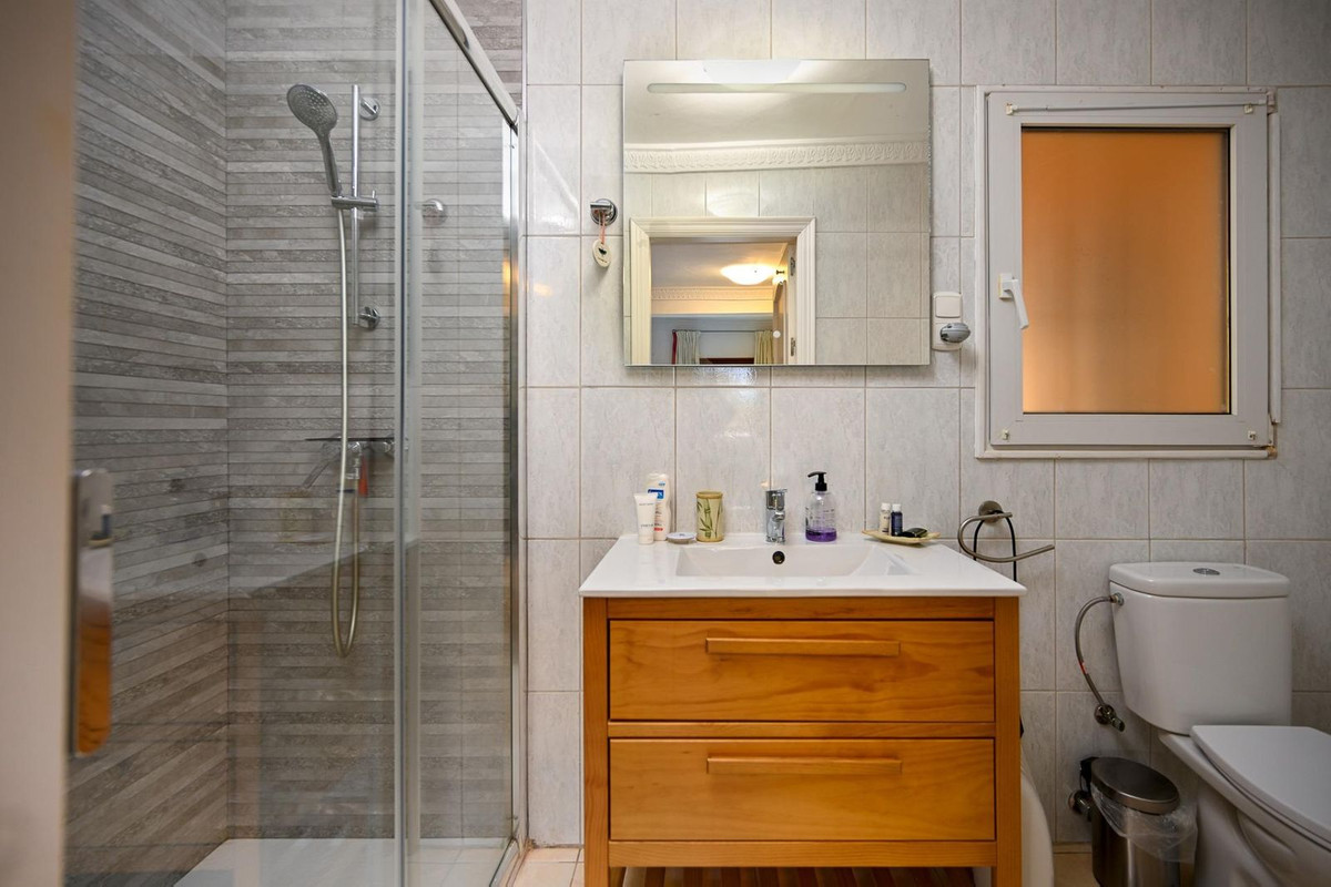 d617560031bd121707f429fae020b774 - 19