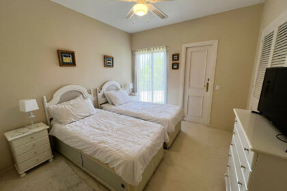 d6fb201131a7d2b40f0368d2fe00adfd - 12