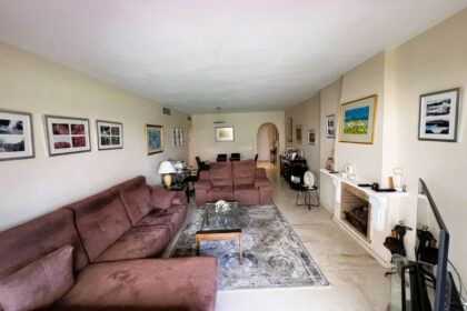 d6fb201131a7d2b40f0368d2fe00adfd - 2