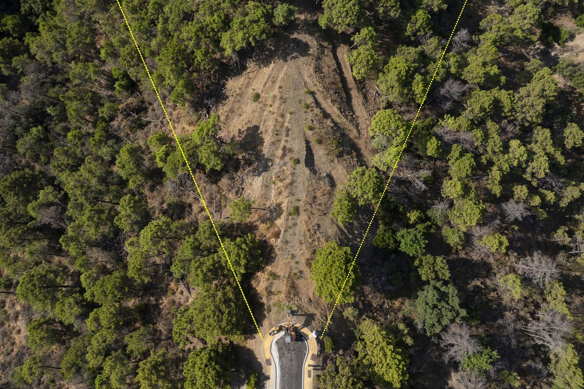 d9e807dbc5aaf6c700b54ff4bab0ad40 - 8