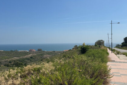 db9f4c94474b3ef94aec87e9f230c023 - 2