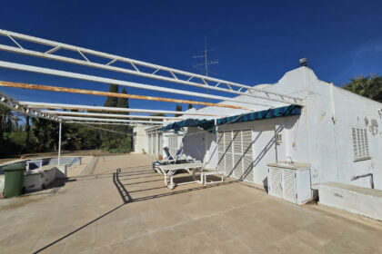 dca0529410ffe7e041705a6e00e0523c - 12