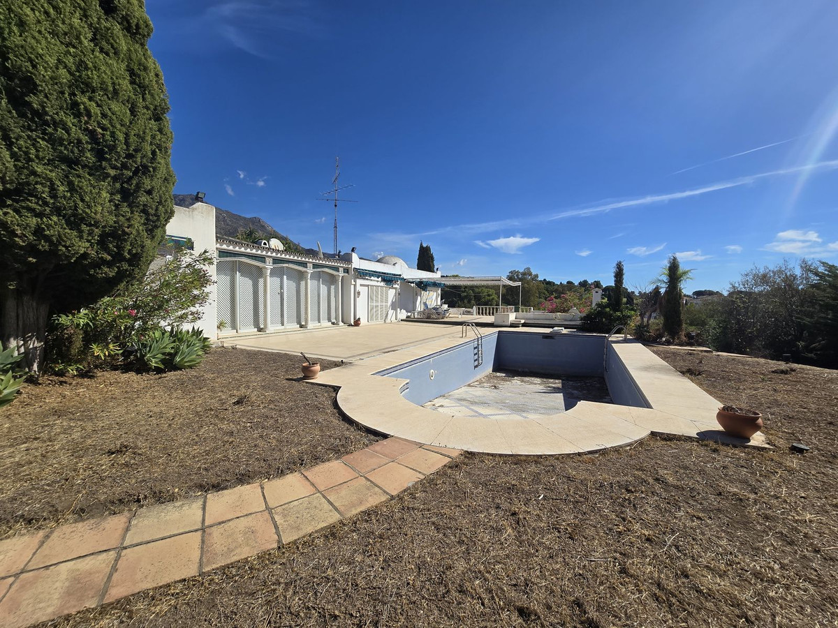 dca0529410ffe7e041705a6e00e0523c - 24