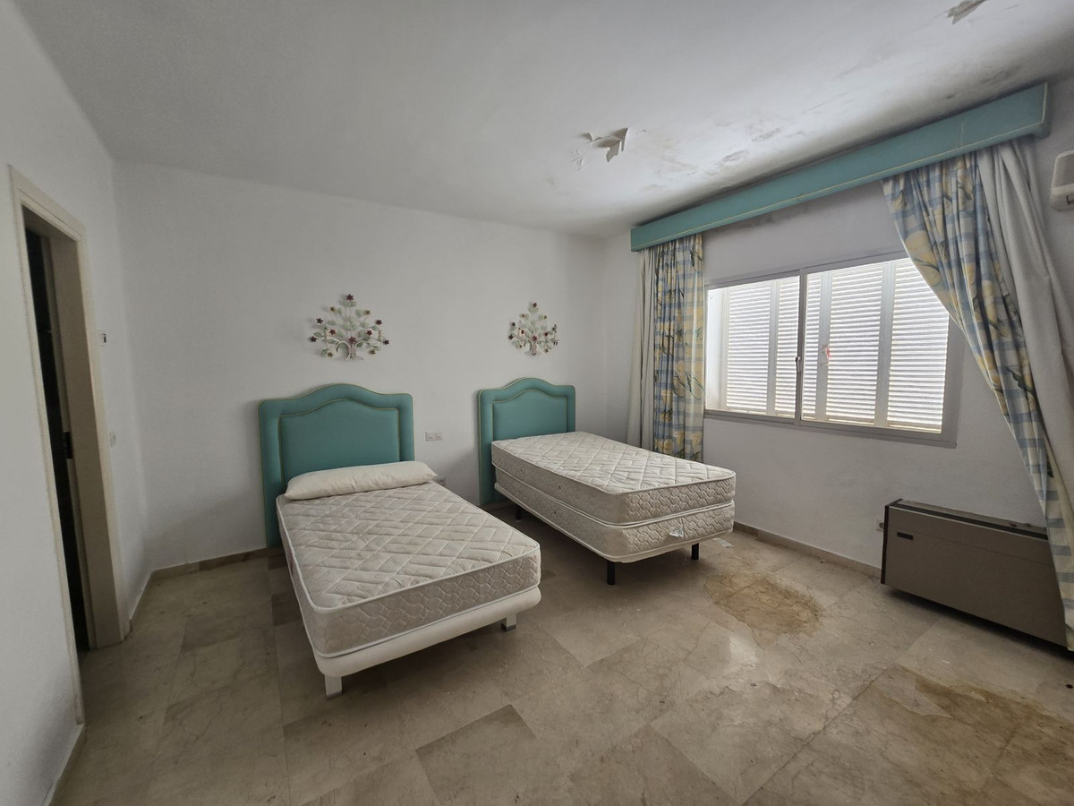 dca0529410ffe7e041705a6e00e0523c - 31