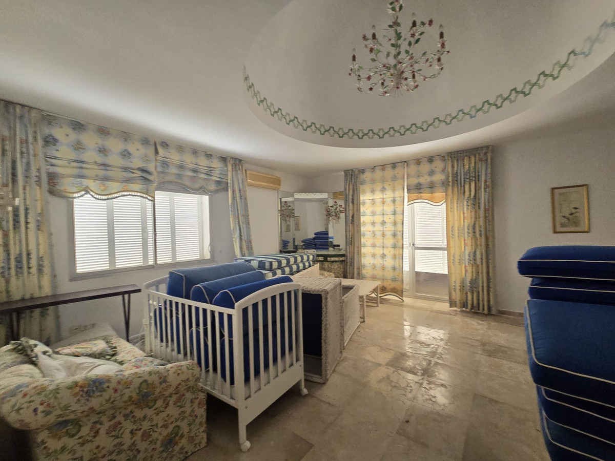 dca0529410ffe7e041705a6e00e0523c - 35