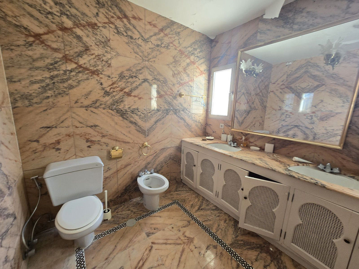 dca0529410ffe7e041705a6e00e0523c - 47