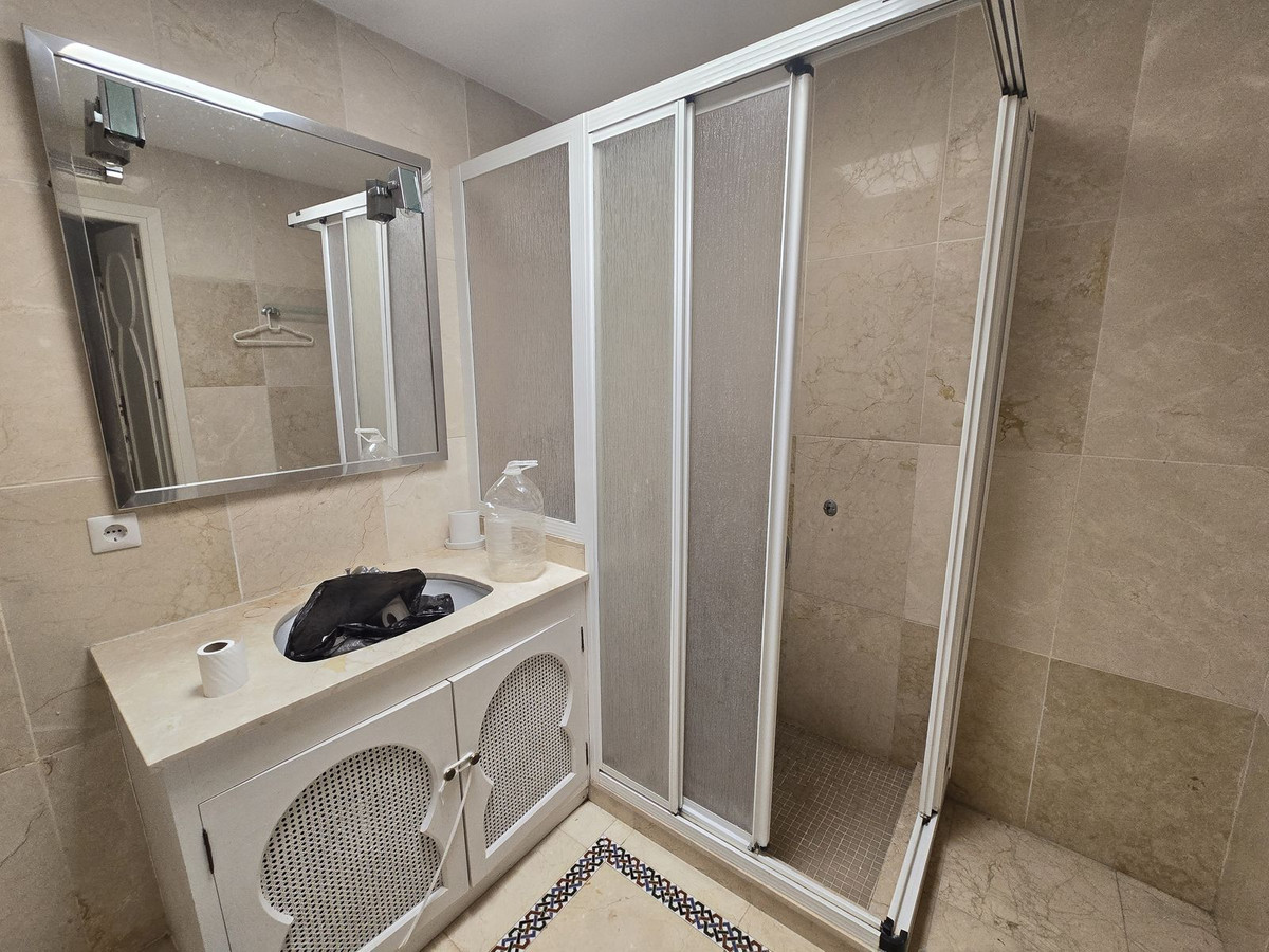 dca0529410ffe7e041705a6e00e0523c - 53