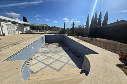 dca0529410ffe7e041705a6e00e0523c - 8