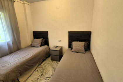 dffe695b992a08ac7c50cbaaccc2b834 - 18