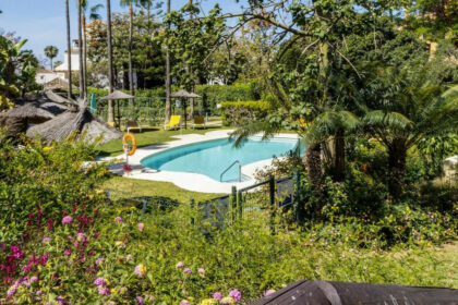 dffe695b992a08ac7c50cbaaccc2b834 - 35