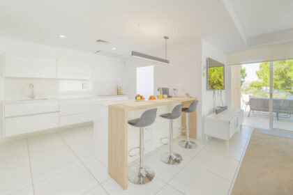 e01ab20e1f6845dd713d8ca3fbbcda32 - 13