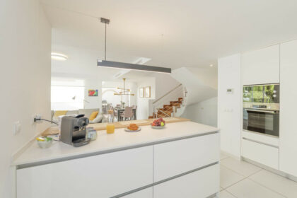 e01ab20e1f6845dd713d8ca3fbbcda32 - 17