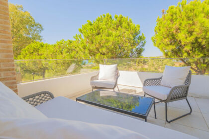 e01ab20e1f6845dd713d8ca3fbbcda32 - 20