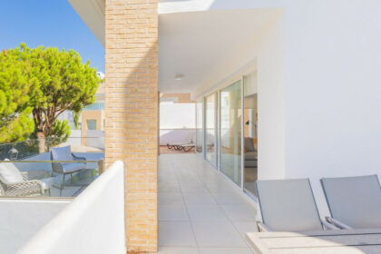 e01ab20e1f6845dd713d8ca3fbbcda32 - 21