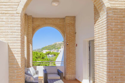 e01ab20e1f6845dd713d8ca3fbbcda32 - 3