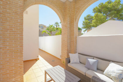 e01ab20e1f6845dd713d8ca3fbbcda32 - 4