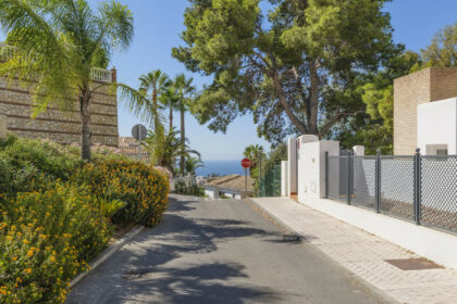 e01ab20e1f6845dd713d8ca3fbbcda32 - 55