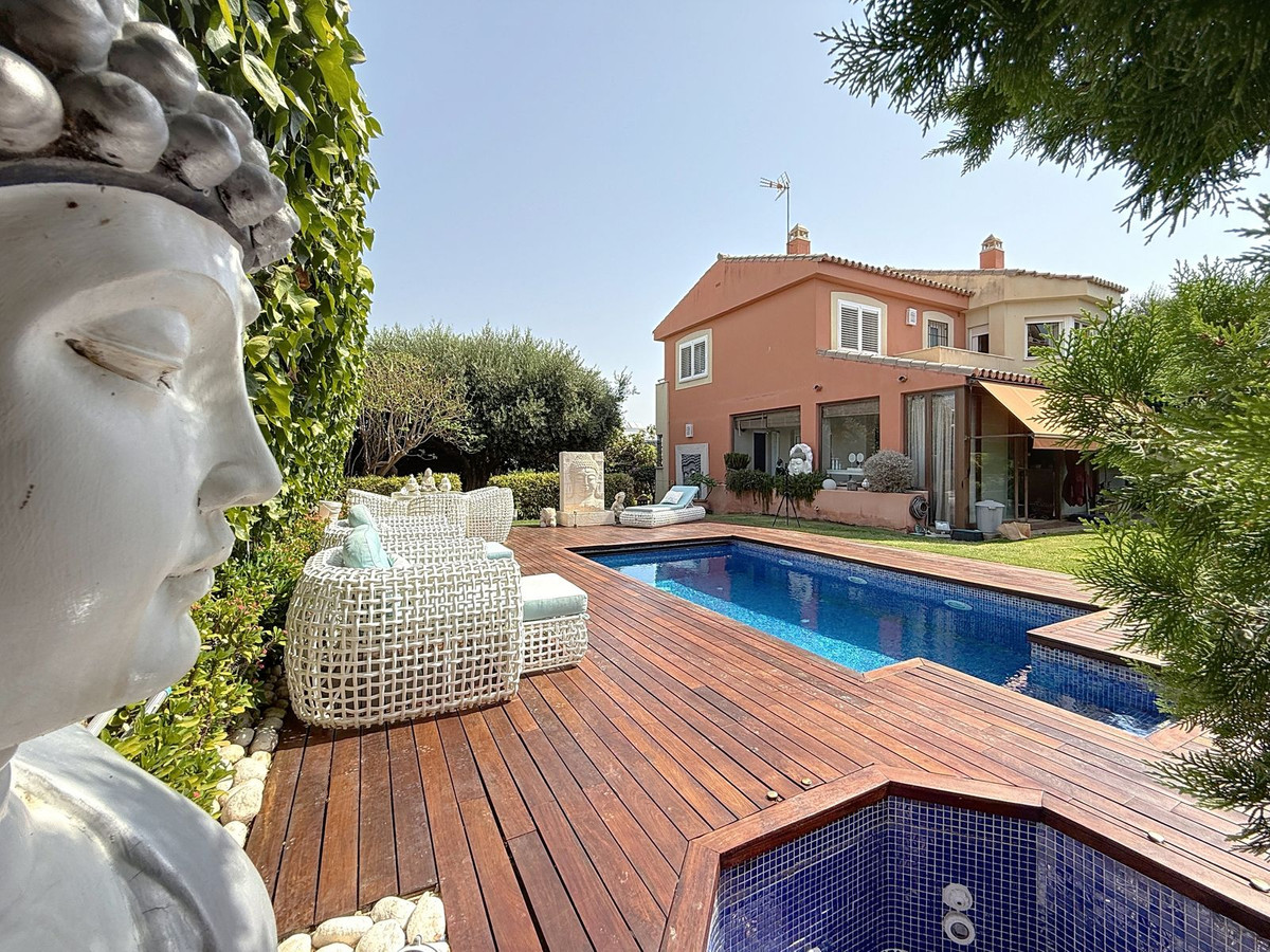 e0d0f56bfd9c1123927a743c028b5959 - 1