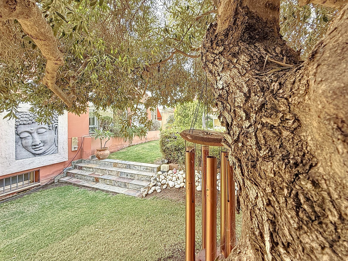 e0d0f56bfd9c1123927a743c028b5959 - 11