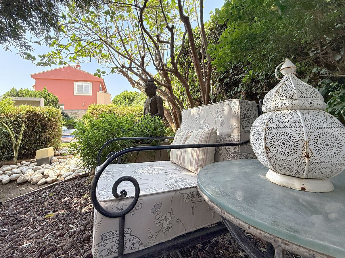 e0d0f56bfd9c1123927a743c028b5959 - 14