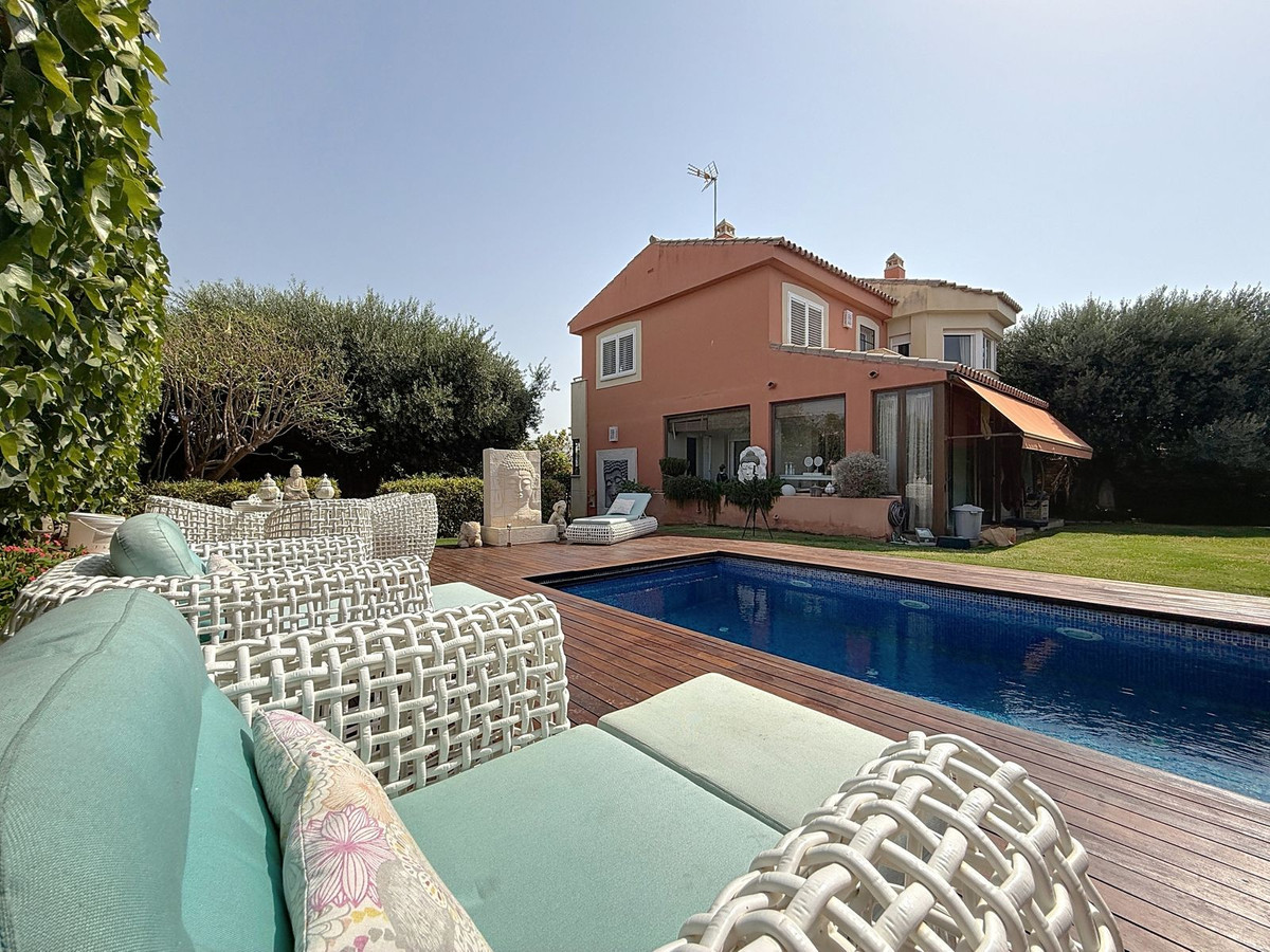 e0d0f56bfd9c1123927a743c028b5959 - 24