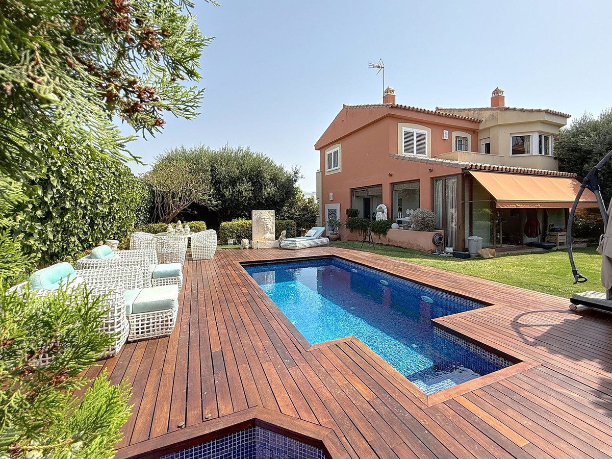 e0d0f56bfd9c1123927a743c028b5959 - 27