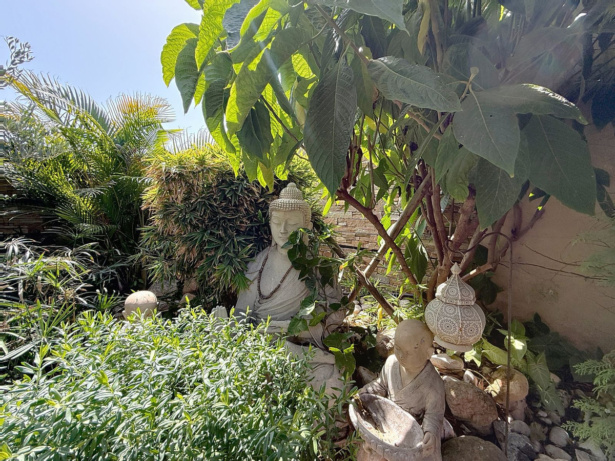 e0d0f56bfd9c1123927a743c028b5959 - 41