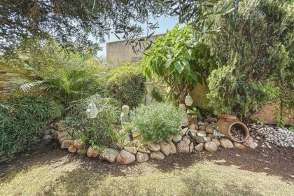 e0d0f56bfd9c1123927a743c028b5959 - 42