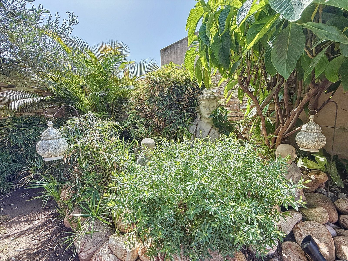 e0d0f56bfd9c1123927a743c028b5959 - 43