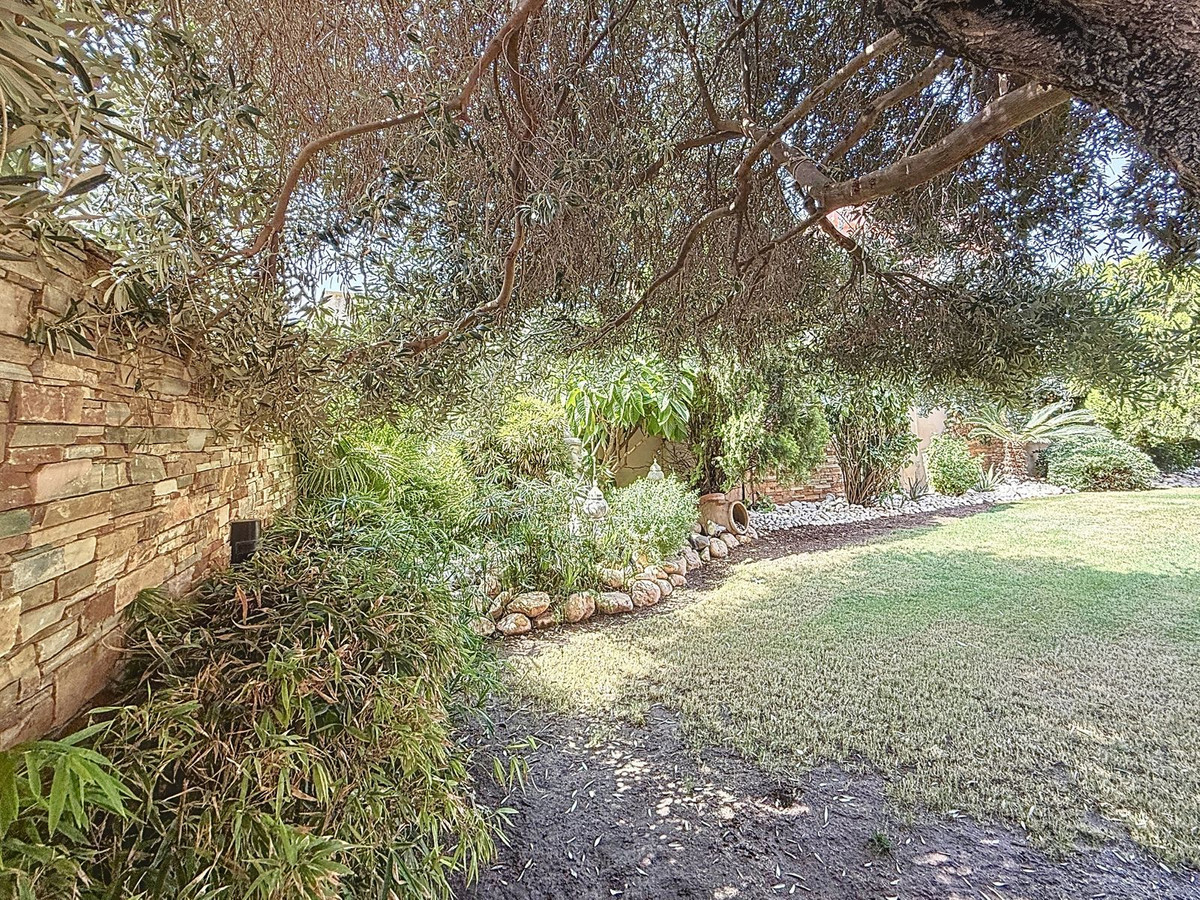 e0d0f56bfd9c1123927a743c028b5959 - 46